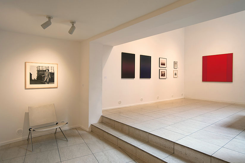 DEEDS.WORLD---Galerie-Springer-Berlin---Ausstellungsansicht-Curators-Choice---Foto-Maria-Jauregui-Ponte
