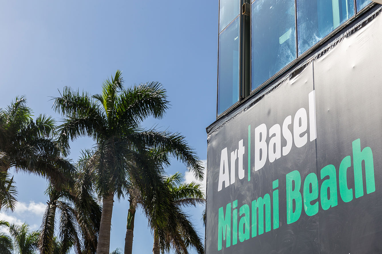DEEDS_WORLD---ART-Basel-Miami-Beach-2017---General_Impression