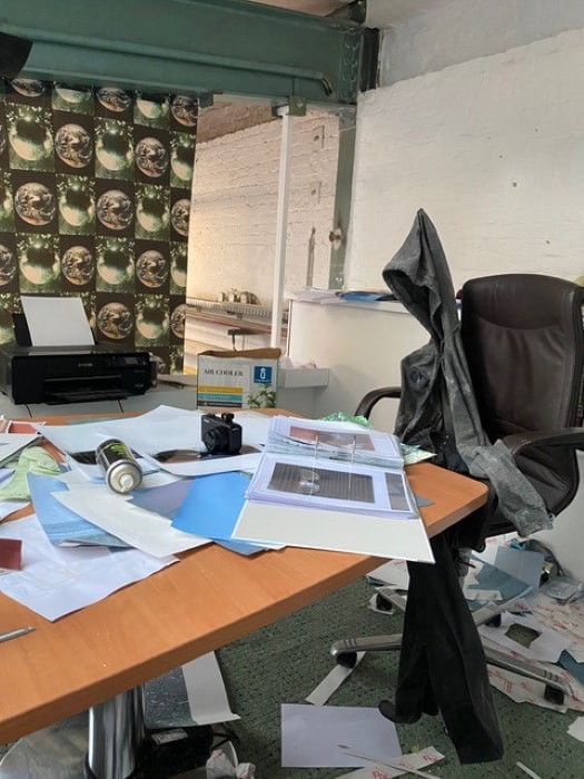 DEEDS WORLD - Artist Desktop - Tobias Spichtig