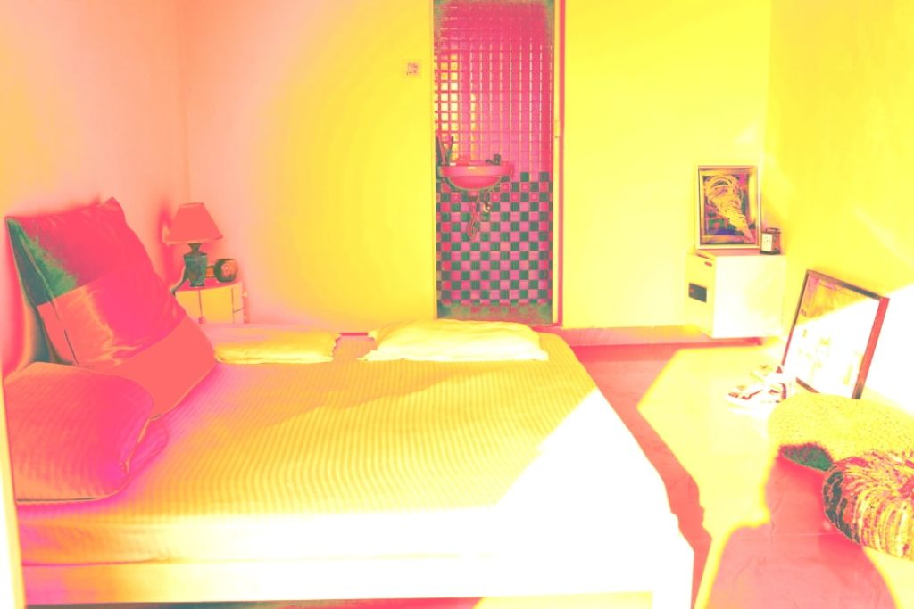 DEEDS WORLD - Interview Stephanie Cornfield - Home - My fantasy room