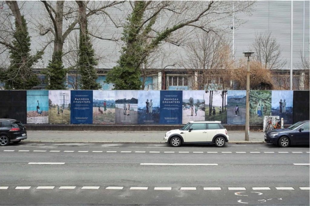 DEEDS WORLD - Outdoor Gallery Rwandan Daughters - 2021 -2 -c- Olaf Heine Studios